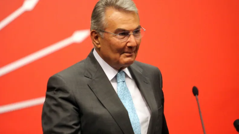 Deniz Baykal hayatını kaybetti