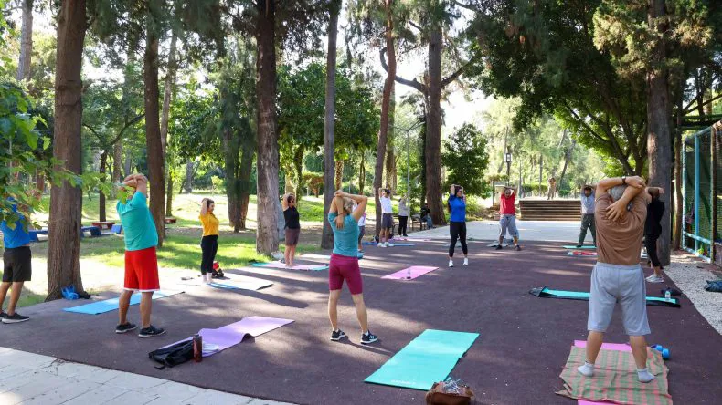Antalyalılar güne sporla başlıyor